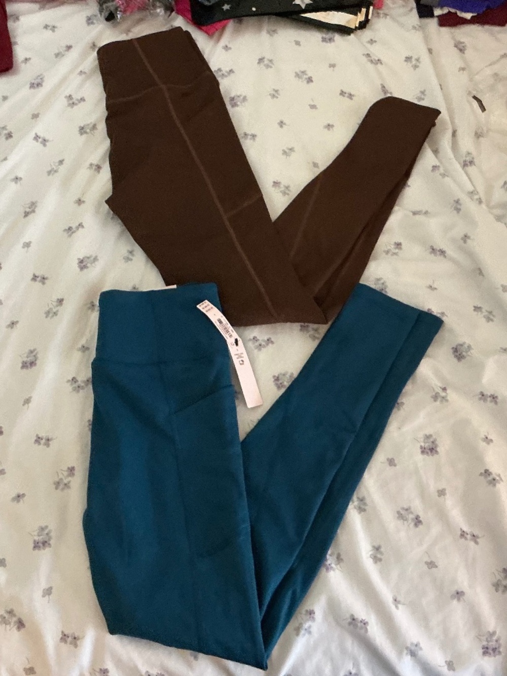 Victoria’s Secret Incredible Essential Legging Lot of 2